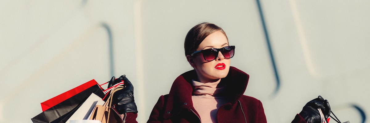 Discover Amazing Deals &  Earn Cashback